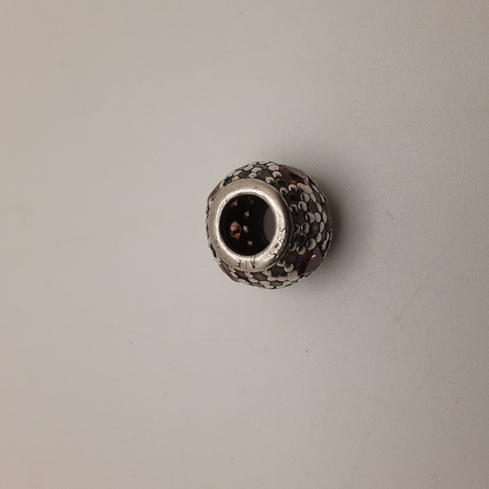 Authentic Pandora Shimmering Heart Charm - Picture 4 of 5